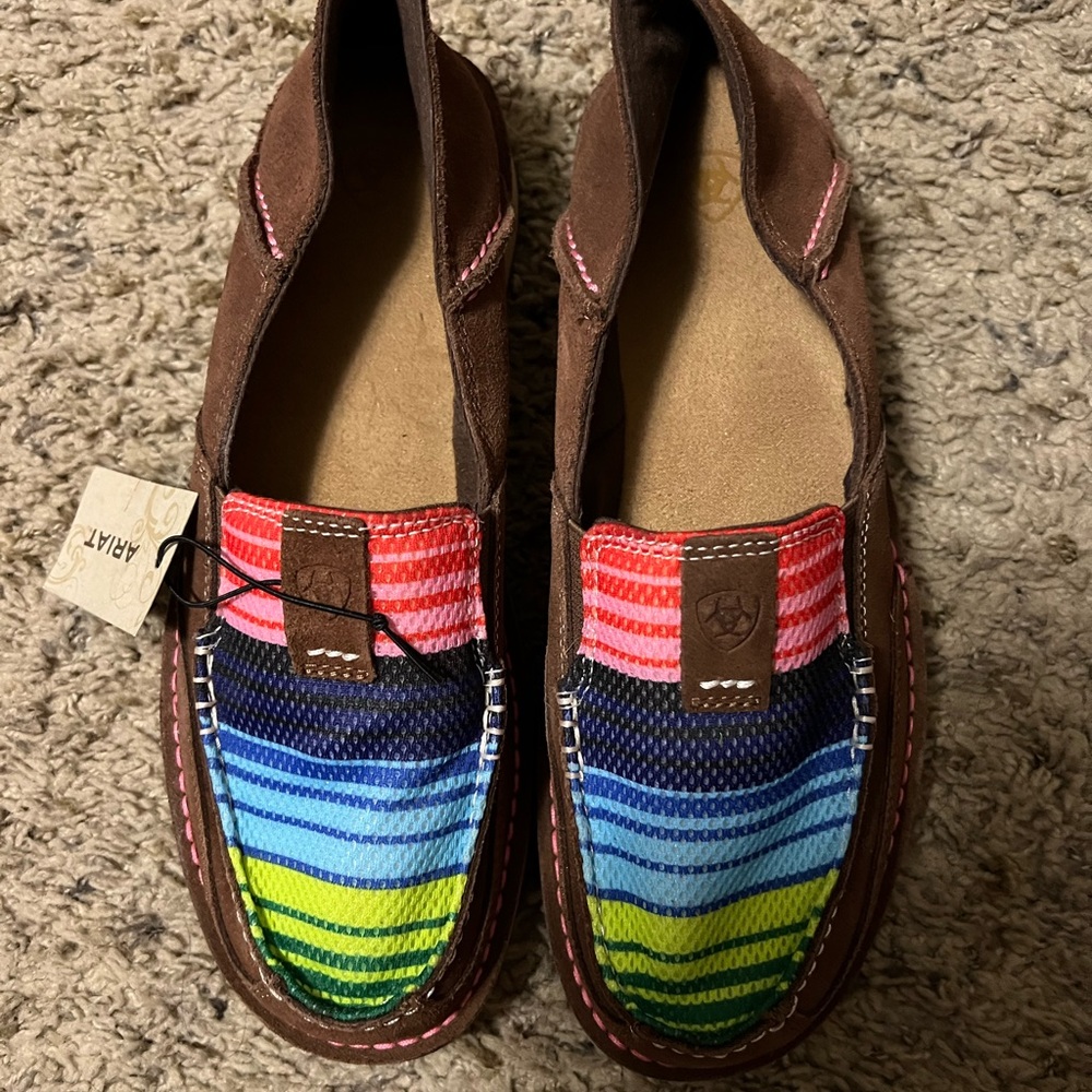Ariat Women’s Chocolate Sunset Serape Cruiser